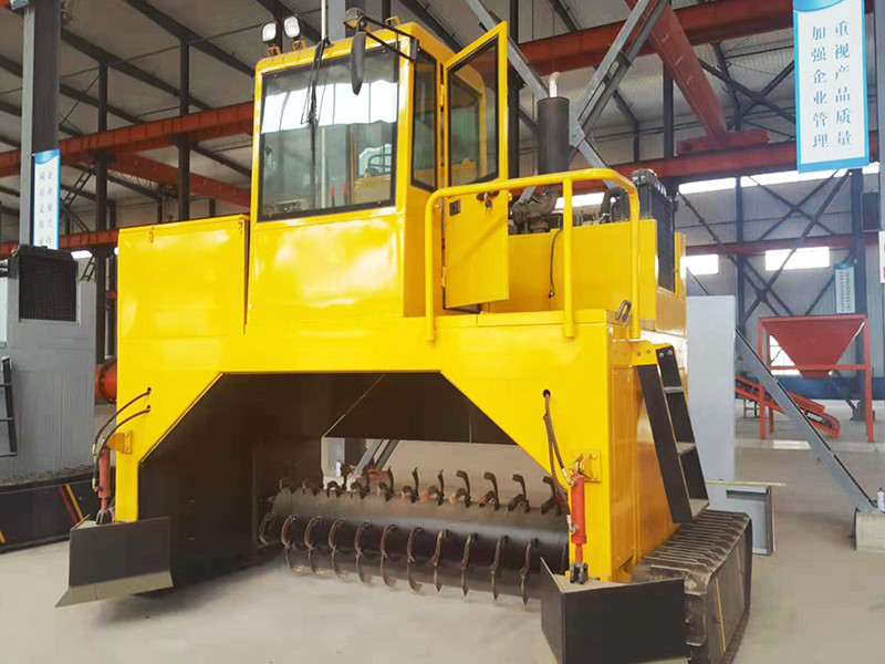 有机肥发酵翻堆机设备